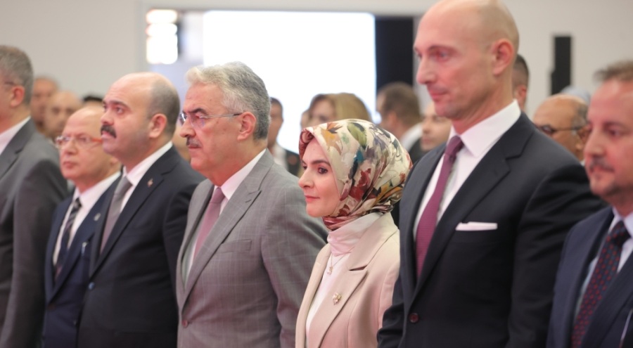 Bakan Göktaş, Bursa Erken Tanı ve Çocukluk Gelişim Merkezi'nin açılış töreninde konuştu