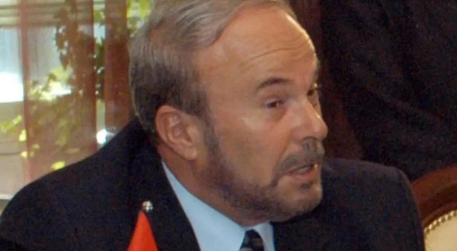 Eski Arnavutluk Başbakanı Fatos Nano yaşamını yitirdi