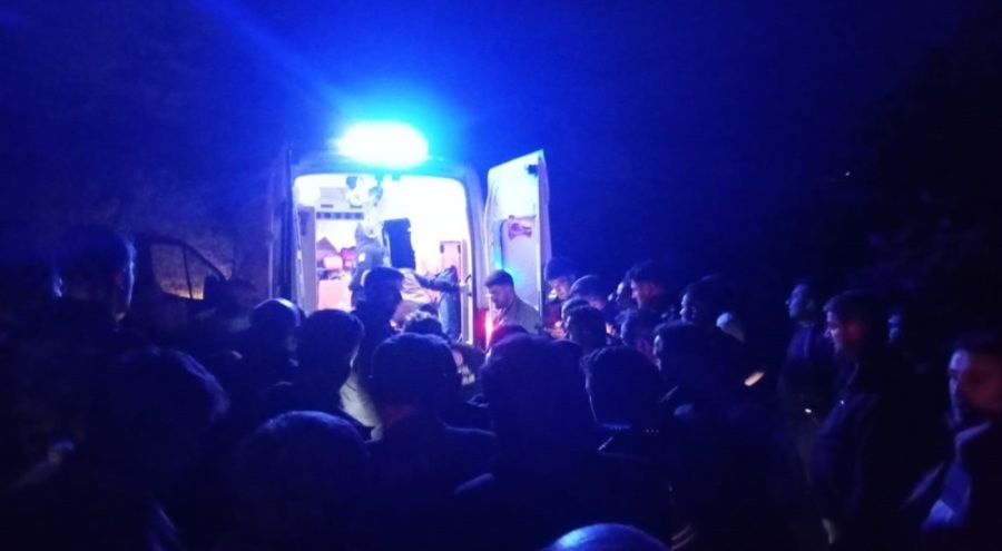 Tarım aracı devrildi: 2 yaralı