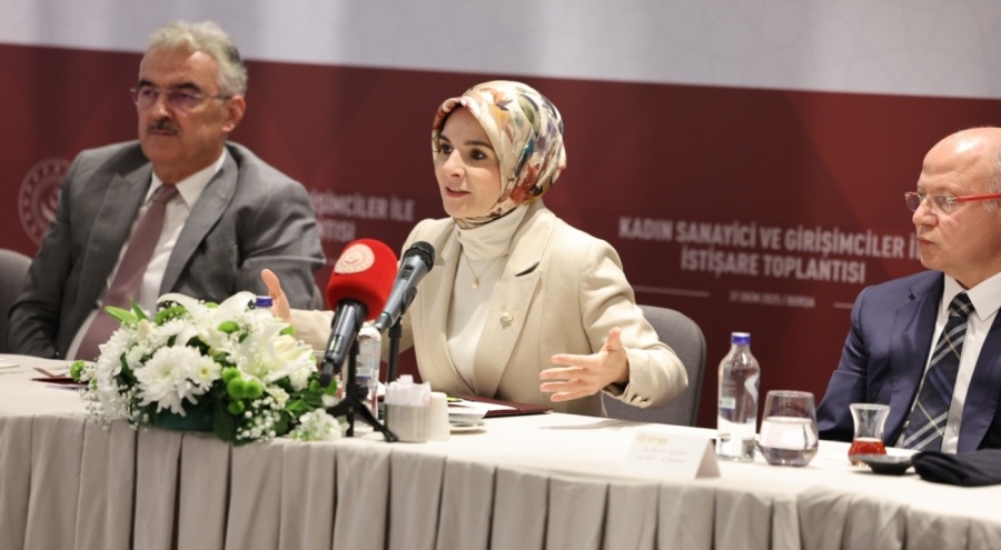 Bakan Göktaş: "Cam tavanları kırmak kolay değil ama azimle, sabırla ve kararlılıkla her engel aşı...