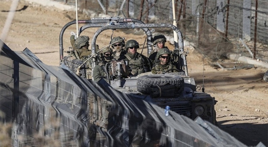 Suriye köylüleri İsrail devriyesini taşlayarak kovdu