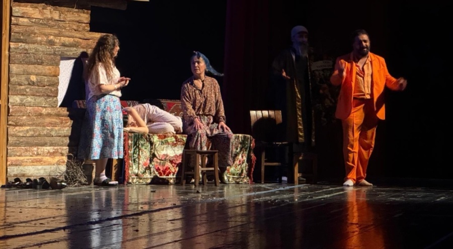 "Deli Ayten" Bursa'da izleyiciyle buluştu