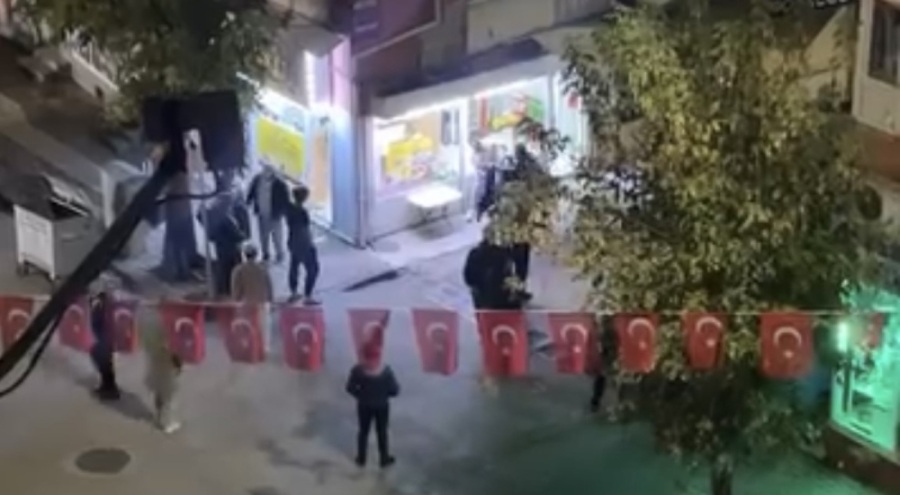 Bursa'da bıçaklı kavgada kan aktı!