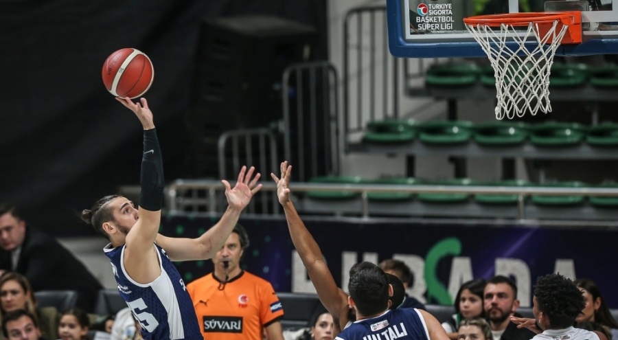 Bursaspor Basketbol'dan maçın ardından yaşanan tartışmayla ilgili açıklama