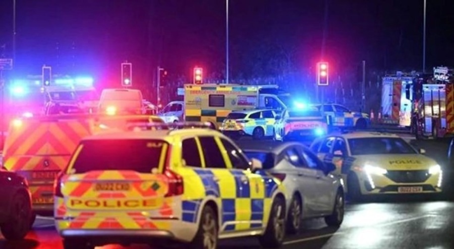 Trende bıçaklı saldırı! 10 yaralı, 2 gözaltı