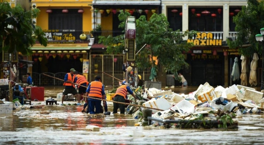 Vietnam'ı sel vurdu! Ölü sayısı 35'e yükseldi