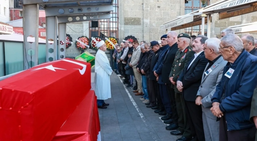 94 yaşındaki Kore gazisi son yolculuğuna uğurlandı