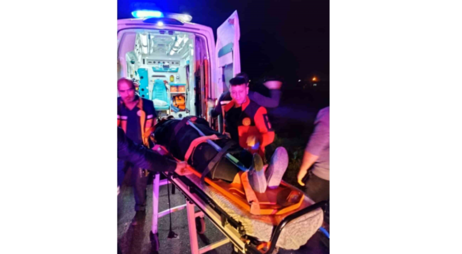 Mardin'de otomobil devrildi: 3 kişi yaralandı