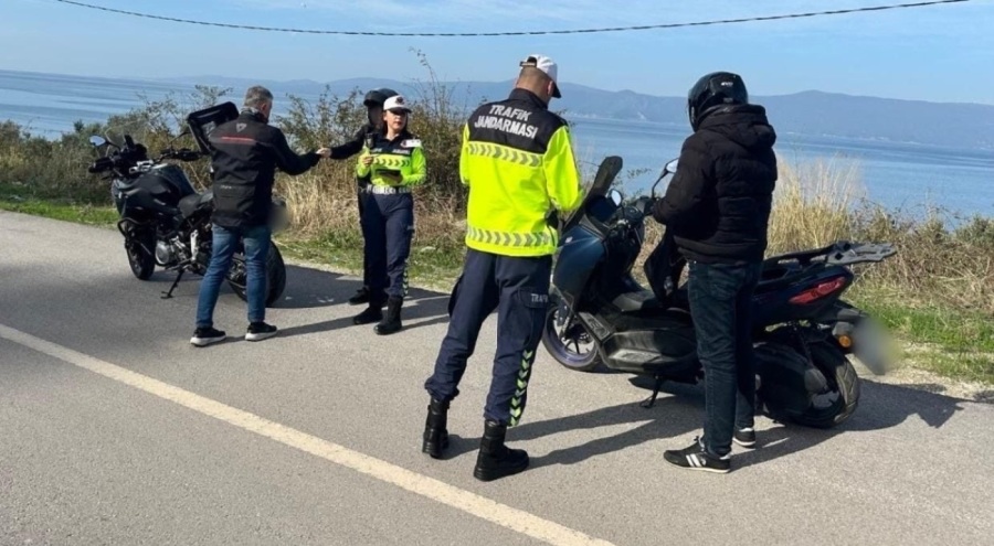 Bursa'da servis araçları ve motosikletlere denetim yapıldı
