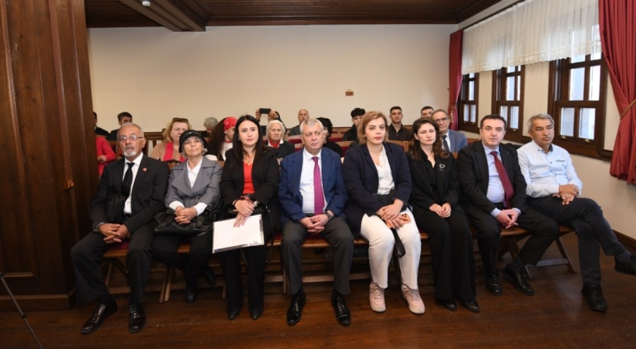 Osmangazi'de "Nutuk'un Işığında Cumhuriyeti Anlamak" konuşuldu