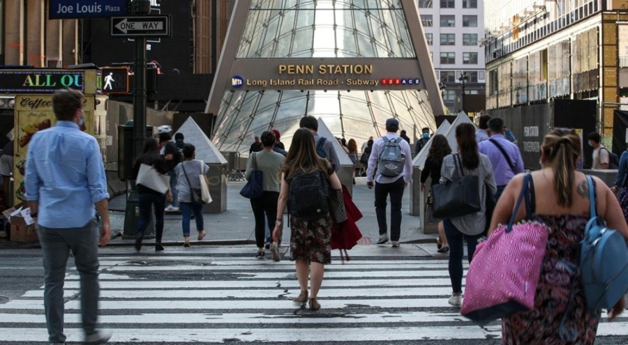 New Yorklular yeni belediye başkanını belirlemek için sandık başına gidiyor