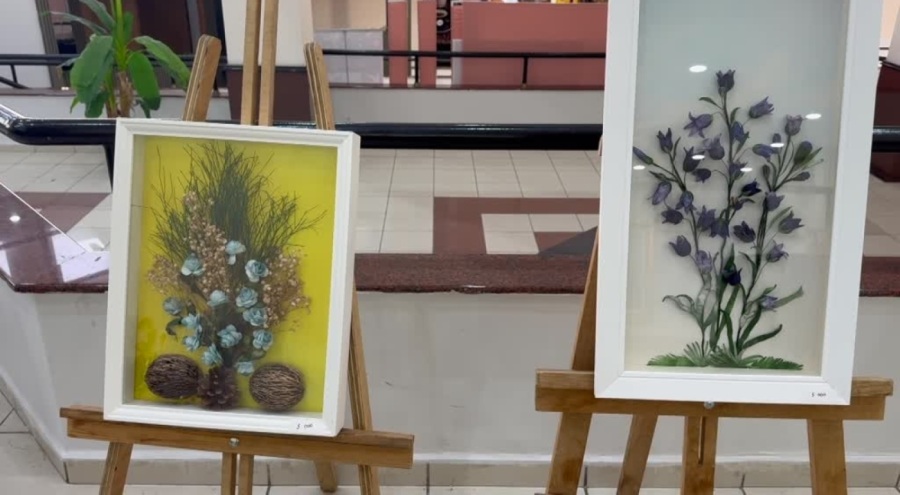 Bursa'da Yeşilay gönüllüsü eserlerinin gelirini bağışlayacak