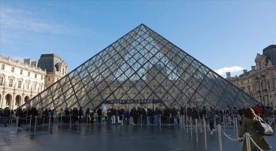 Louvre Müzesi soygunu: Güvenlik şifresi "LOUVRE"muş!