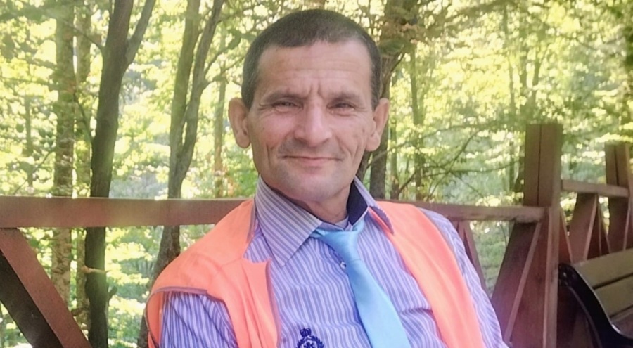 Bursa'da üzerine ağaç düşen belediye işçisi hayatını kaybetti