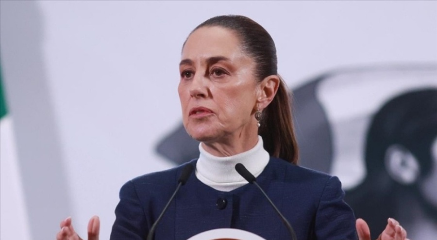 Meksika Başkanı Sheinbaum, sokakta vatandaşlarla sohbet ederken tacize uğradı