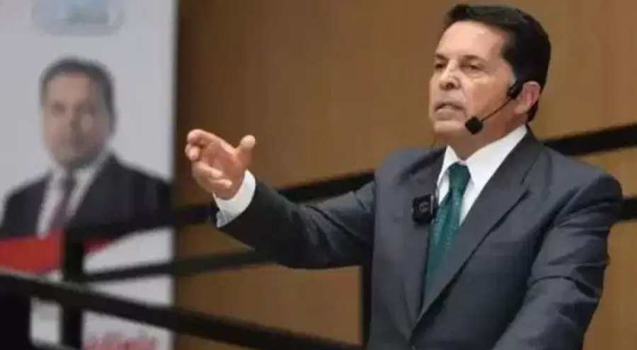 Ahmet Özer: 'Barışa kavuşma arzumuz demir parmaklıkları aşan bir güçtür'