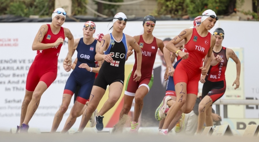 Avrupa Biathle-Triathle Lazer Run Şampiyonası'nda Milli sporculardan 19 madalya