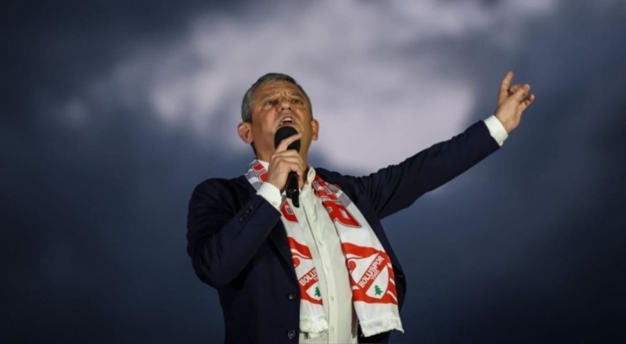 CHP lideri Özgür Özel: Meydanlarda milletimizleyiz