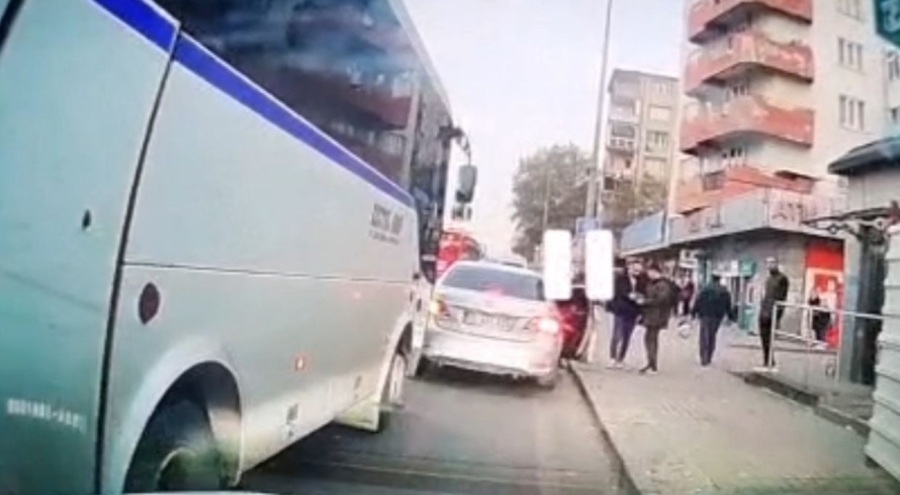 Bursa'da trafikte sinirler gerildi! "Polislere selam söyleyin"