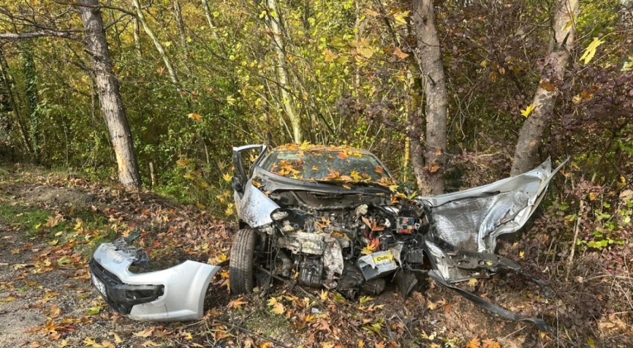 Bursa-Orhaneli yolunda peş peşe kazalar! 50 metre arayla iki araç devrildi