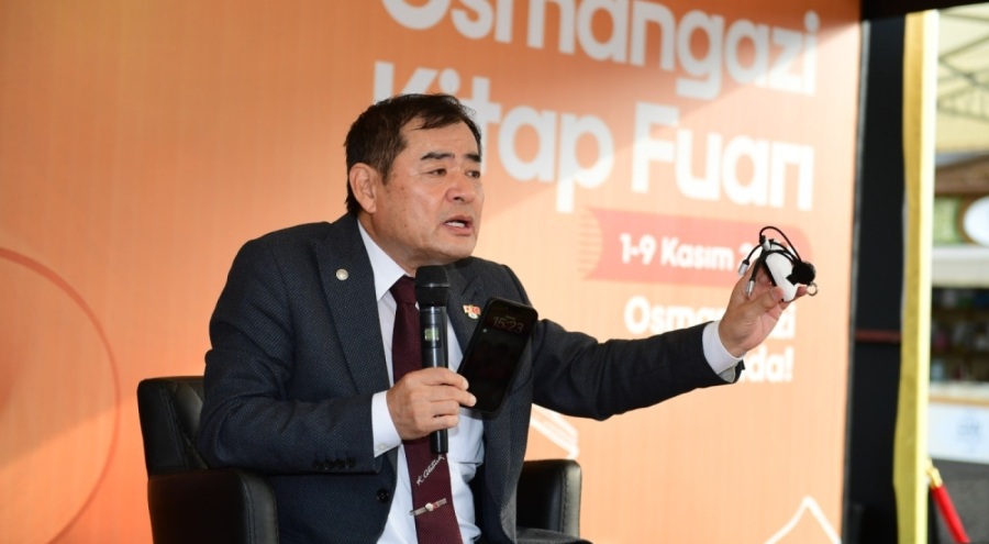 Osmangazi Kitap Fuarı'nda Japon deprem uzmanı Yoshinori'den uyarı
