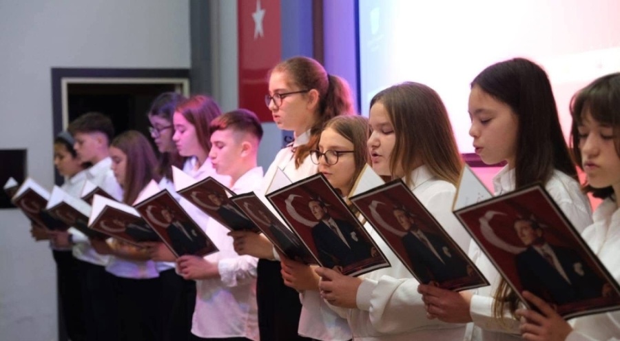 Orhaneli'de "Atatürk'ü Anma Programı" düzenlendi