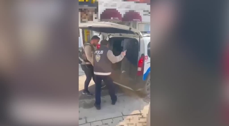 Bursa'da hırsızlık şüphelisi çatı katında yakalandı