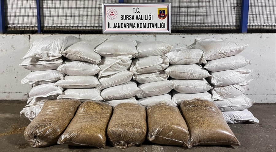 Bursa'da Jandarmadan kaçak sigara operasyonu!