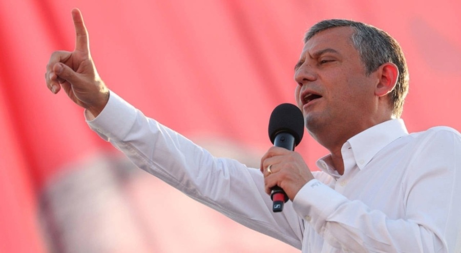 Özgür Özel'den 'anayasa' vurgusu: AK Parti ve MHP'lilere seslendi!
