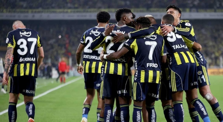 6 gollü maçta kazanan Fenerbahçe! Zirve yarışında puan farkı 1'e düştü