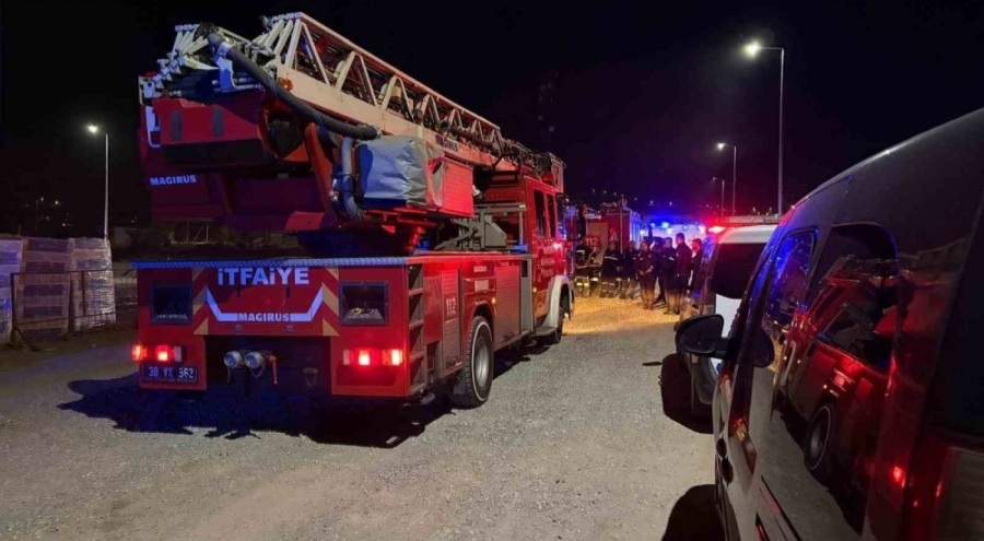 Kayseri'de intihara kalkışan kadını polis ikna etti