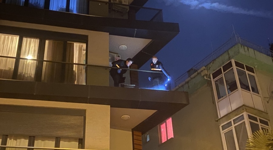İstanbul'da yaşlı adam balkondan düşerek hayatını kaybetti