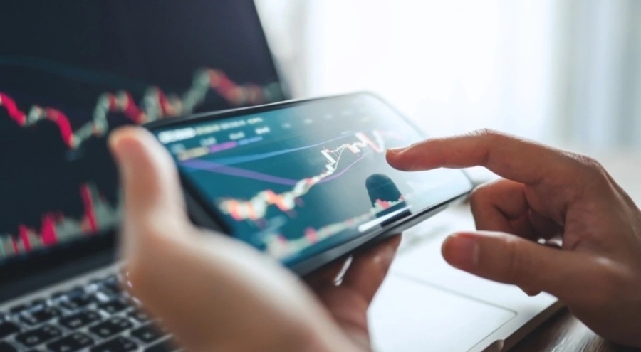 Piyasalarda belirsizlik dalgası: Yatırımcılara ekonomik göstergeler yol gösterecek