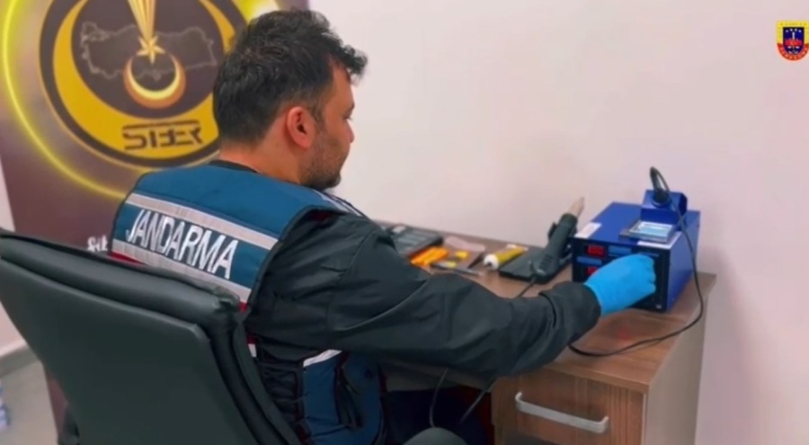 Yalova merkezli 8 ilde siber dolandırıcılık operasyonu: 8 kişi tutuklandı