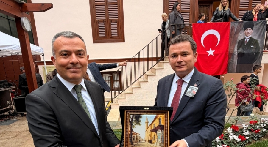 Osmangazi Belediye Başkanı Aydın Selanik'te Atatürk'ü andı