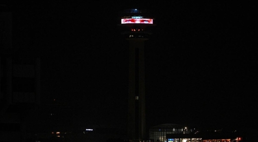 Atakule'ye 10 Kasım'a özel yansıma