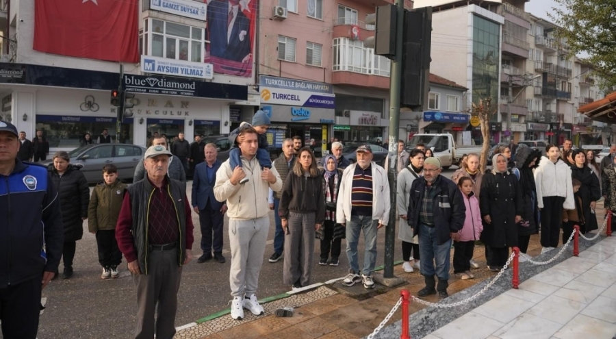 Yenişehir'de hayat saat 9'u 5 geçe durdu