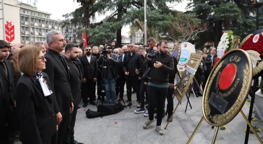 CHP Bursa İl Başkanlığı, Ulu Önder Atatürk'ü ölümünün 87. yılında törenle andı