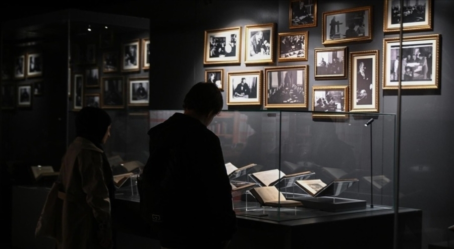 "Atatürk'ün Kitap Dünyası" sergisi açıldı