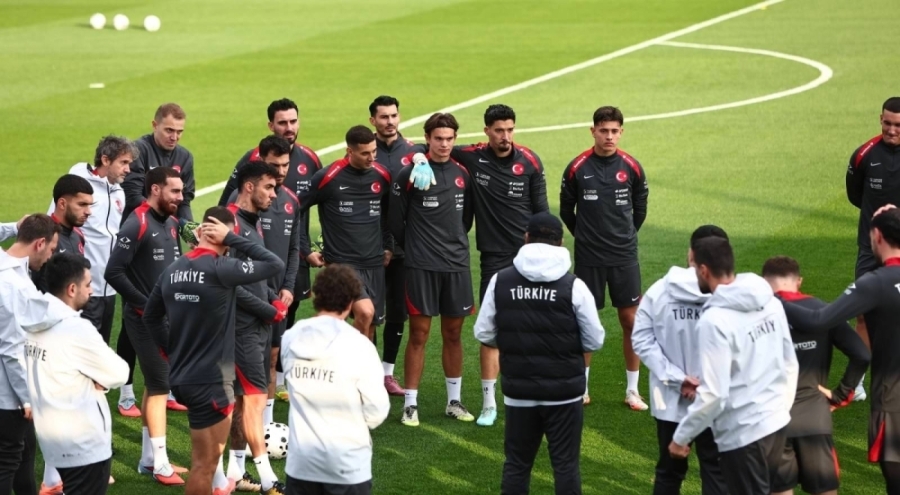 A Milli Futbol Takımı, Bulgaristan ve İspanya maçının hazırlıklarını sürdürdü