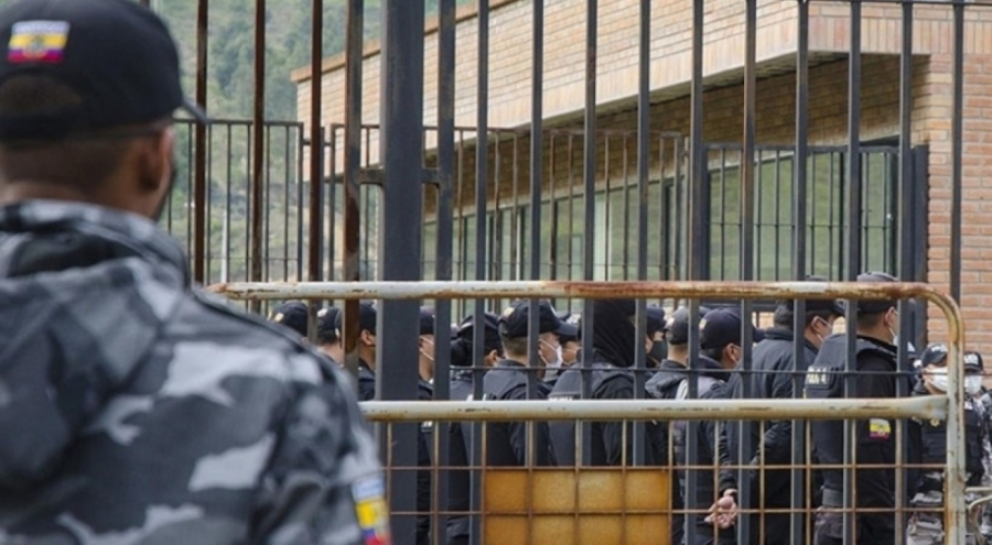 Ekvador'da 27 mahkum ölü bulundu