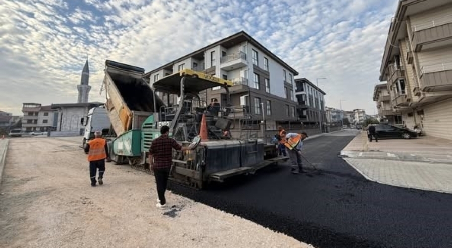 İnegöl Belediyesi'nden 3 bölgede asfalt hamlesi