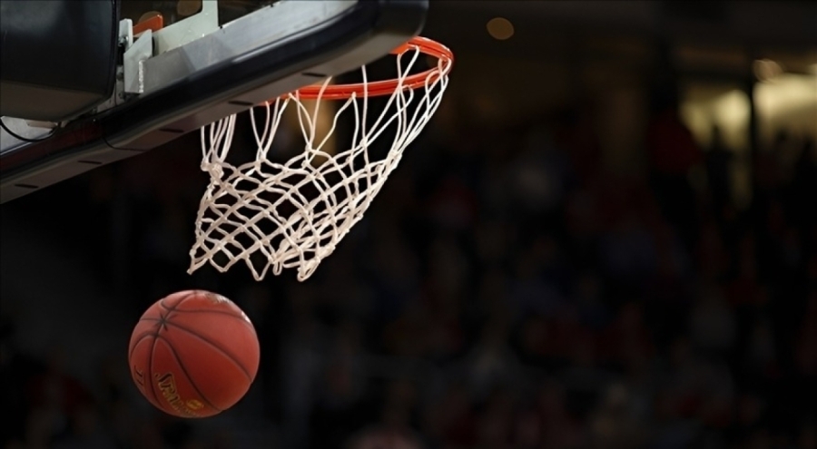 Anadolu Efes Virtus Bologna'ya yenildi