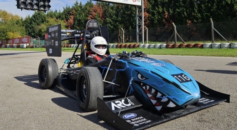 Uludağ Üniversitesi, ilk elektrikli formula aracını OTTOSEM Zirvesi'nde tanıtacak