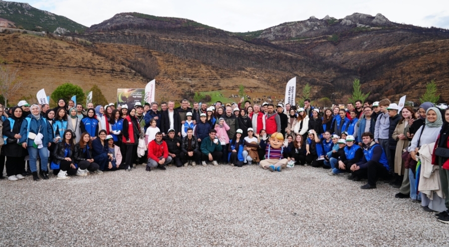 Gürsu tek yürek oldu, binlerce fidanla doldu