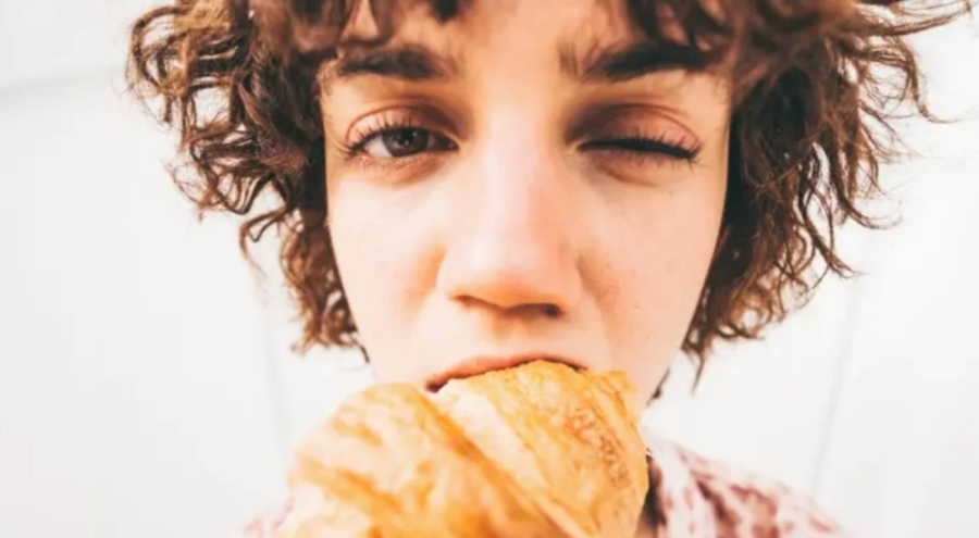 Stresliyken neden daha fazla yeriz?