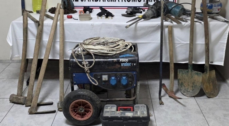 Bartın'da define avcılarına suçüstü: 2 gözaltı