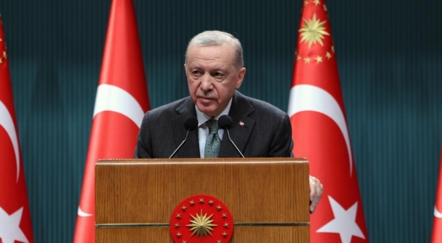 Cumhurbaşkanı Erdoğan'dan şehit polis Şahin'in ailesine başsağlığı mesajı