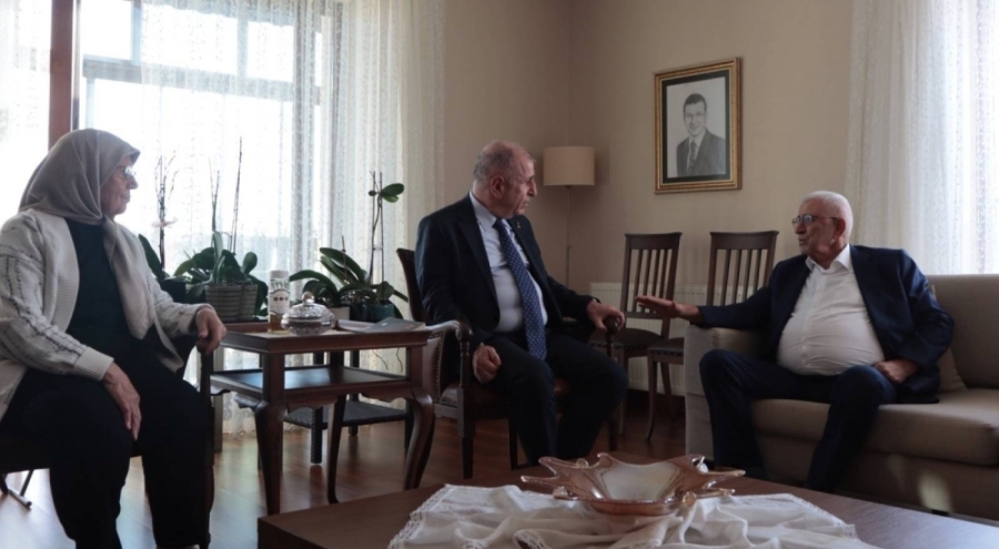 Ümit Özdağ'dan İmamoğlu'nun ailesini ziyaret etti