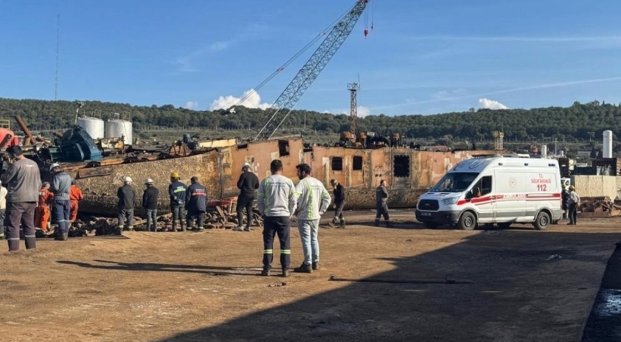 44 yaşındaki işçi üzerine gemi parçası düşmesi sonucu hayatını kaybetti